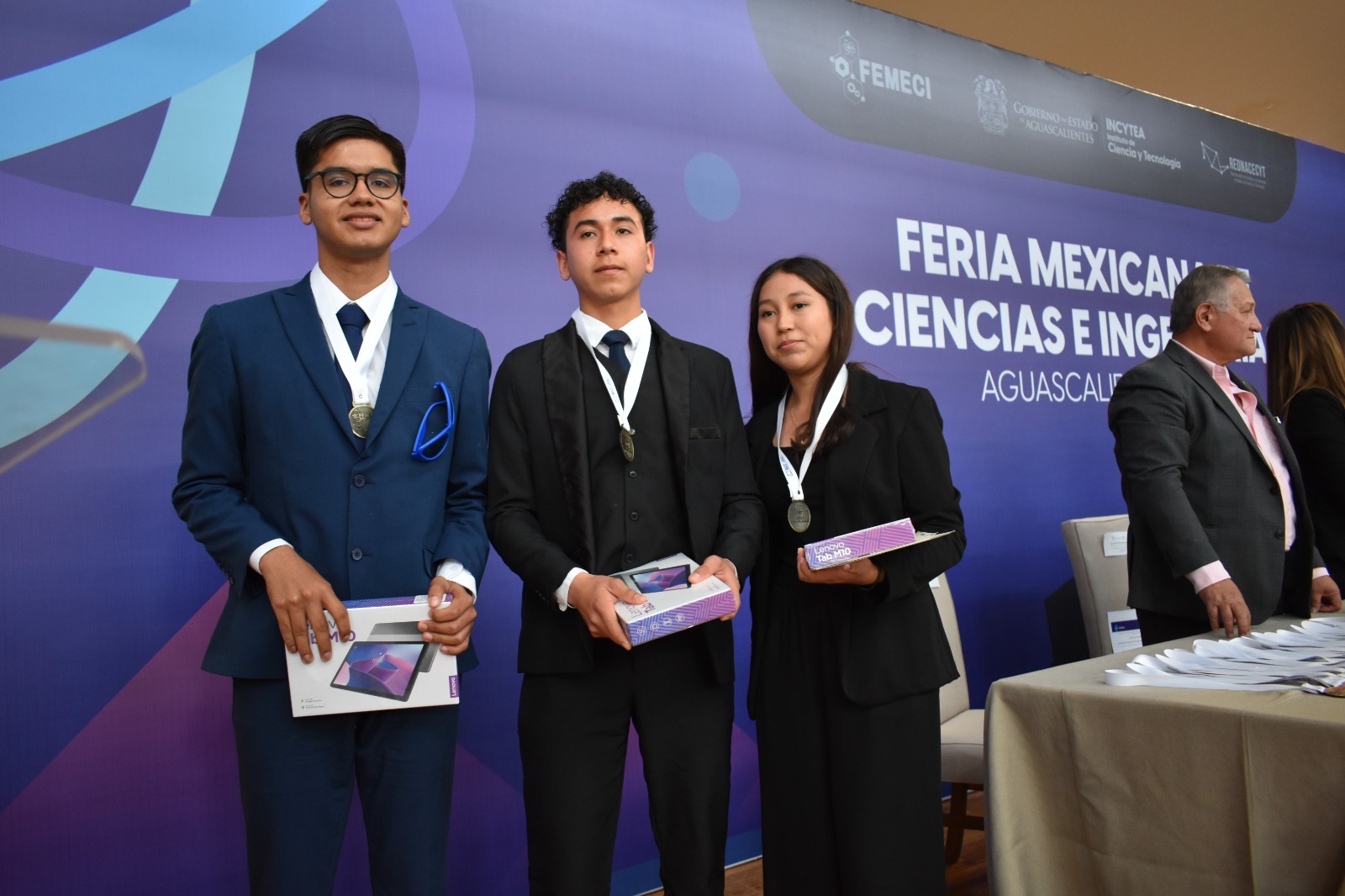 Destacan potosinos en la Feria Nacional de Ciencias - OPINION PUBLICA S ...