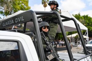 RICARDO GALLARDO ASISTE AL DESFILE CONMEMORATIVO DE LA REVOLUCIÓN