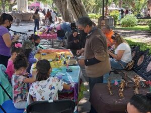 Para esta navidad visita el Jardín del Arte y adquiere una pieza de un artista potosino