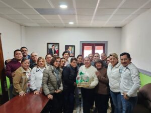 Trabajadores del Ayuntamiento reconocen a la presidenta Clara Castro por su apoyo laboral