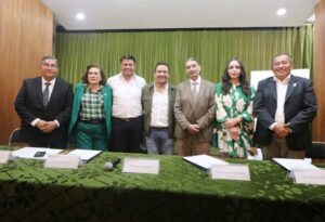 EL ESTADO FIRMA CONVENIOS CON UNIVERSIDADES PARA CERTIFICACIÓN MUNICIPAL 