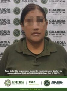 POR USURPACIÓN DE FUNCIONES POLICIALES, MUJER ES DETENIDA POR AGENTES DE LA GUARDIA CIVIL ESTATAL