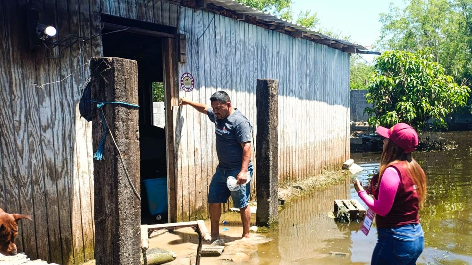 Gobierno de México entrega apoyos a familias afectadas por lluvias en ...