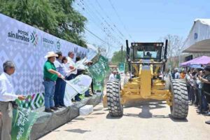 FAMILIAS DE LAGUNILLAS RESALTAN TRABAJO DE RICARDO GALLARDO