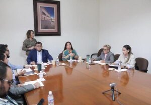 PROPONEN QUE LOS AYUNTAMIENTOS IMPLEMENTEN CAMPAÑAS PARA IMPULSAR Y DAR A CONOCER SUS EXPRESIONES CULTURALES Y TRADICIONES