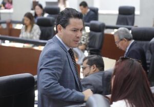 SE FORTALECE AL IMMS-BIENESTAR AL ASIGNARLE 37 BIENES INMUEBLES DEL SECTOR SALUD: DIP. CÉSAR ARTURO LARA ROCHA