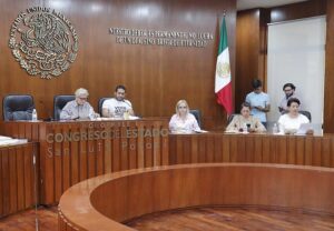 EN COMISIONES APRUEBAN EXHORTAR A LOS AYUNTAMIENTOS Y A LAS AUTORIDADES DE SALUD PARA QUE GENEREN CAMPAÑAS DE PREVENCIÓN DEL SUICIDIO