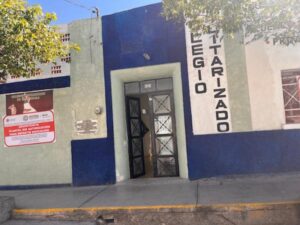 COLOCAN SELLOS EN PLANTEL EDUCATIVO IRREGULAR EN MATEHUALA