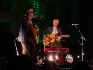 UNA NOCHE LLENA DE EMOCIÓN Y ENERGÍA CON MORAT EN LA ARENA POTOSÍ