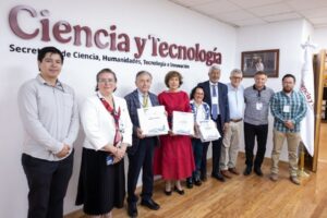 SLP Entrega Planes de Estudios a Universidad Rosario Castellanos