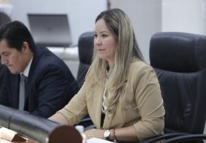 EXHORTA EL CONGRESO DEL ESTADO A LOS MUNICIPIOS A ACTUALIZAR SUS REGLAMENTOS MUNICIPALES EN LO RELATIVO A LA PROHIBICIÓN DEL USO, Y DE CIRCULACIÓN DE ANIMALES DE TIRO PARA LA RECOLECCIÓN DE BASURA DOMÉSTICA Y OTROS TIPOS DE RESIDUOS