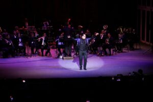 EMOTIVO TRIBUTO A JUAN GABRIEL VOLVIÓ A CONQUISTAR AL PÚBLICO POTOSINO