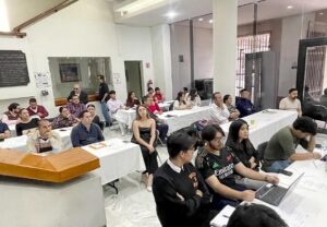 FUE CLAUSURADO EL CURSO “ABC DEL CONGRESO DEL SLP” QUE TUVO EL OBJETIVO DE ACERCAR EL PODER LEGISLATIVO AL PUEBLO POTOSINO PARA ABRIR EL TRABAJO QUE SE REALIZA: DIP. CARLOS ARREOLA MALLOL