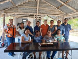 RECONOCE Y FELICITA LOS SERVICIOS DE SALUD A LAS Y LOS AUXILIARES DE SALUD EN SU DÍA.
