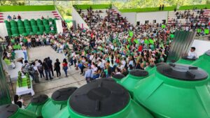 Entregan apoyos sociales en Tamazunchale con respaldo del Gobierno estatal y la senadora Ruth González