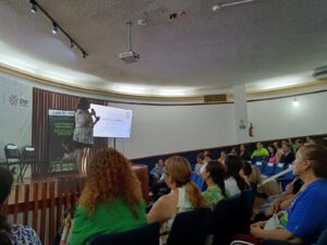 DIF de Tamazunchale acude a Taller sobre Lactancia Materna en SLP