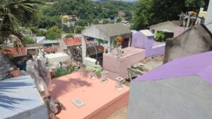 Regularizan trámites en panteones de Tamazunchale
