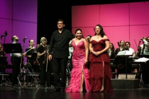 FCC festeja 40 aniversario con “Concierto de las Generaciones” ofrecido por la OSSLP y las sopranos Emma Calo y Malena Cruz  