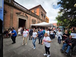 CON MÚSICA, BAILE, FERIA INFORMATIVA Y MÁS CELEBRAN A LAS PERSONAS ADULTAS MAYORES