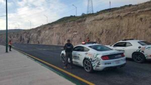 TRAMO FEDERAL DE VÍA ALTERNA PRESENTA DESPRENDIMIENTO