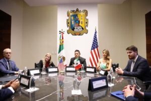 CONFIANZA INTERNACIONAL EN LA PAZ Y PROGRESO DEL ESTADO