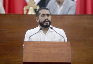 LOS DIFERENTES GRUPOS Y FRACCIONES PARLAMENTARIAS DEL CONGRESO DEL ESTADO, PRESENTARON UNA INICIATIVA PARA EXPEDIR LA NUEVA LEY ORGÁNICA DEL PODER JUDICIAL