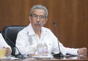 SE TRABAJARÁ COORDINADAMENTE CON LAS Y LOS DOCENTES PARA PRESENTAR UNA INICIATIVA QUE LOS PROTEJA EN CASOS DE DENUNCIAS FALSAS EN SU CONTRA
