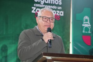 Jesús Juárez Hernández acude en representación del Gobernador al informe de Amada Zavala