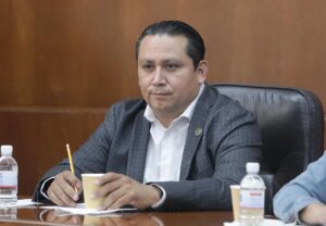 ​Diputado Luis Fernando Gámez Macías exige auditoría y cese inmediato de directivos de INTERAPAS.