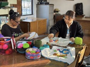 INVITAN A TALLER DE BORDADO PUNTADAS BÁSICAS