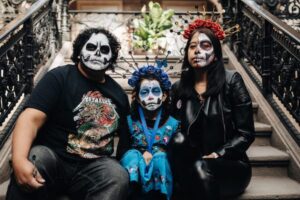 SEGUNDO CURSO INTENSIVO DE MAQUILLAJE PARA CATRINAS Y CATRINES