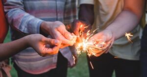 EMITE SERVICIOS DE SALUD RECOMENDACIONES PARA PREVENIR ACCIDENTES DURANTE LAS FIESTAS PATRIAS