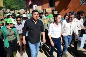 CLAUDIA SHEINBAUM Y RICARDO GALLARDO ENTREGAN MÁS APOYO Y SUPERVISAN LABORES DE LIMPIEZA EN TAMAZUNCHALE