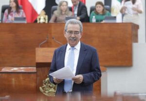 PIDEN A LA SECRETARÍA DE FINANZAS QUE PERMITA QUE LAS PLAZAS BASE DEL MAGISTERIO SIGAN SIENDO CONTRATADAS