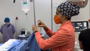 DÍA DE LAS Y LOS MÉDICOS