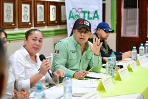 RGC  anuncia apoyos directos a familias afectadas en Axtla de Terrazas