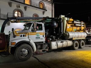 Activa municipio camión vactor para limpiar drenajes