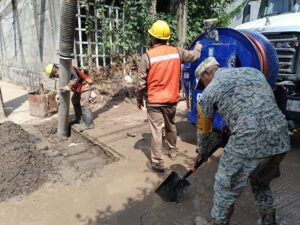 Refuerzan acciones de desazolve para restablecer el drenaje en Tamazunchale