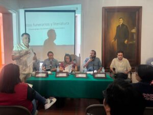 UN ÉXITO EL FORO ACADÉMICO “XANTOLO RITOS Y COSTUMBRES” EN SAN LUIS POTOSÍ