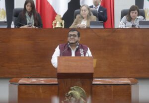 Impulsan iniciativas para reformar diversas leyes para proteger a la población frente al uso de los cigarrillos electrónicos, los vapeadores y los dispositivos de vaporización análogos.