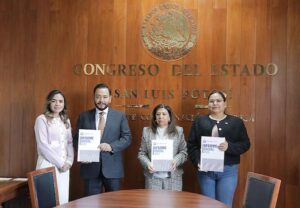 LA FISCAL GENERAL DEL ESTADO MARÍA MANUELA GARCÍA CÁZARES ENTREGÓ EL INFORME ANUAL DE LABORES A LA COMISIÓN PRIMERA DE JUSTICIA: DIP. MARÍA LETICIA VÁZQUEZ HERNÁNDEZ