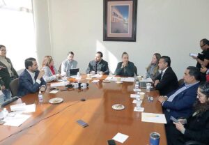 COMISIÓN DE GOBERNACIÓN APRUEBA RENUNCIA DE CONCEJAL PRESIDENTA DE VILLA DE POZOS Y ELIGE A LA LIC. MARTHA PATRICIA ARADILLAS PARA OCUPAR EL CARGO