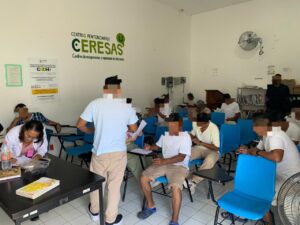 Promueve Municipio reinserción social con talleres literarios en el CERESO