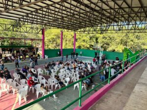 Presidenta Municipal dialoga con vecinos de Zacayo y fortalece acuerdos comunitarios