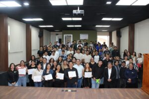 Brillan estudiantes del Tecnológico en certamen nacional