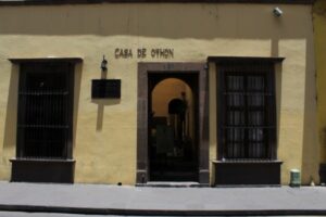 PRESENTARÁN EL LIBRO “CONCHA URQUIZA. NOSTALGIA DEL PRESENTE (POEMAS 1921-1945)”