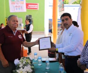 LA COMUNIDAD DE ATOTONILCO OBTUVO LA CERTIFICACIÓN COMO COMUNIDAD PROMOTORA DE LA SALUD.