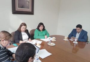 SE APROBÓ EXHORTO A AYUNTAMIENTOS PARA QUE INTESIFIQUEN OPERATIVOS DE RETIRO DE VEHÍCULOS CHATARRA EN LA VÍA PÚBLICA: DIP. JAQUELINN JÁUREGUI MENDOZA