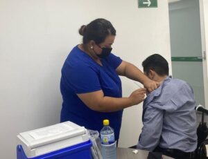 GOBIERNO ESTATAL IMPULSA JORNADAS DE VACUNACIÓN EN BENEFICIO DE TRABAJADORES