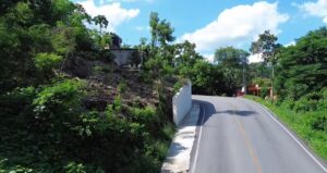 Amplían carretera Matlapa–La Ceiba para mayor seguridad y desarrollo